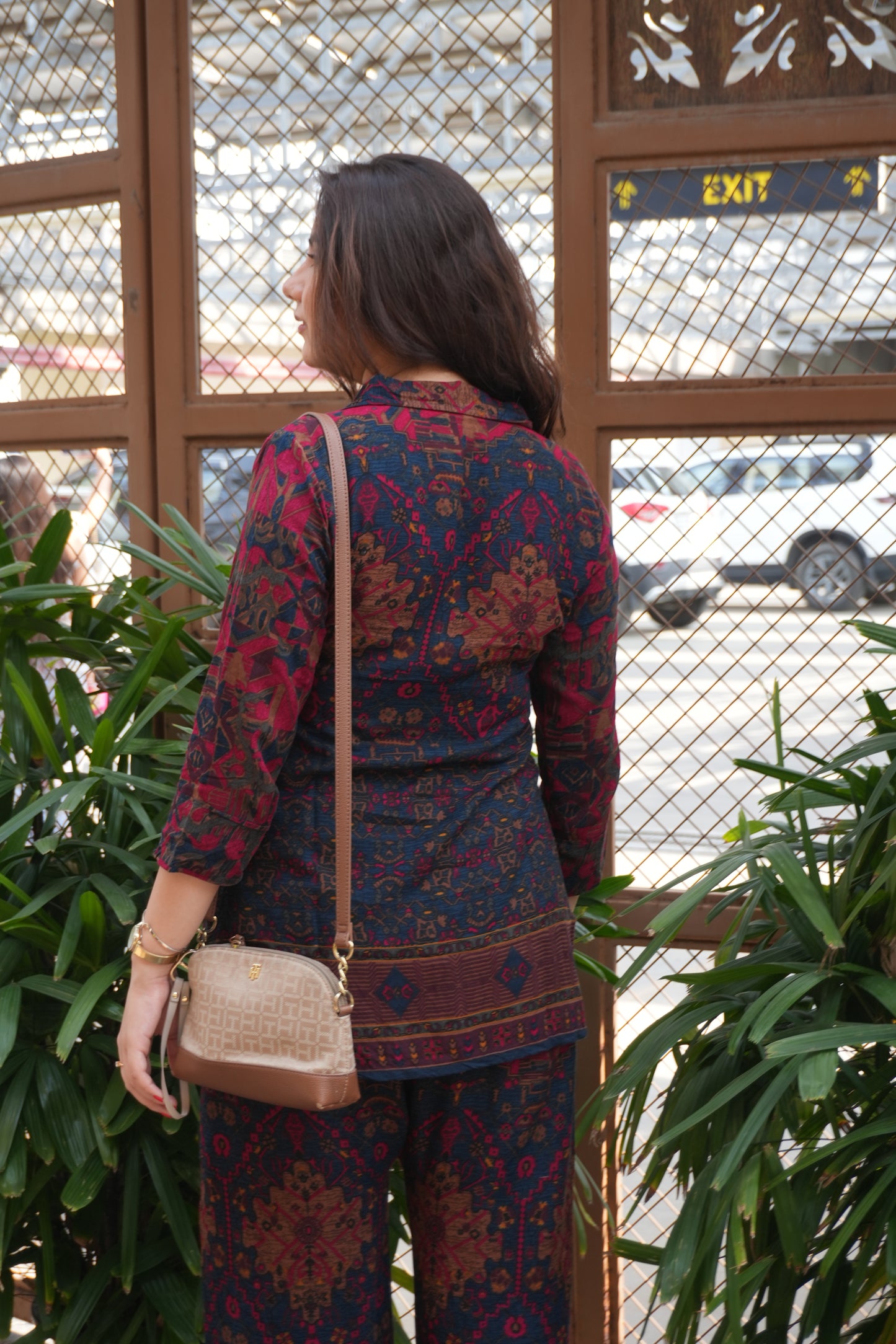Avni Black Red Coord
